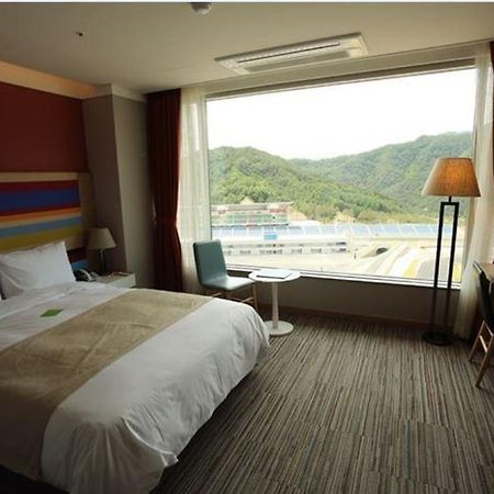 Inje Speedium Hotel & Resort Экстерьер фото