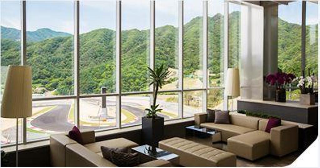 Inje Speedium Hotel & Resort Экстерьер фото