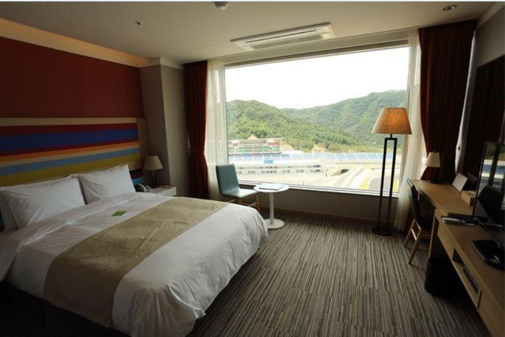 Inje Speedium Hotel & Resort Экстерьер фото