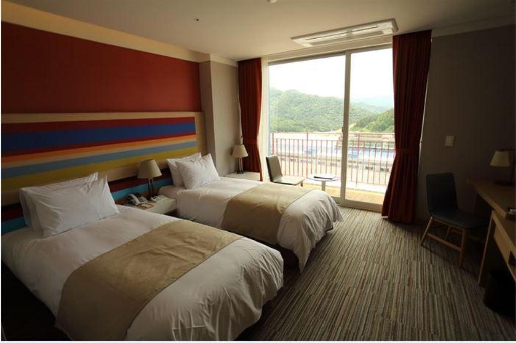 Inje Speedium Hotel & Resort Экстерьер фото